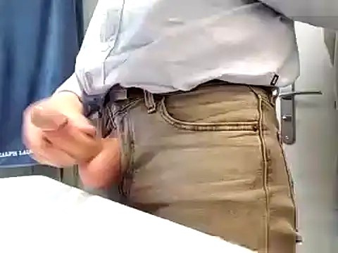 Snapshot of Veinedur chatting on 11-27-25, 10:06 Veinedur online show from 11-27-25, 10:06