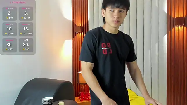 Snapshot of Ryo_kush chatting on 10-29-25, 03:42 Ryo kush online show from 10-29-25, 03:42