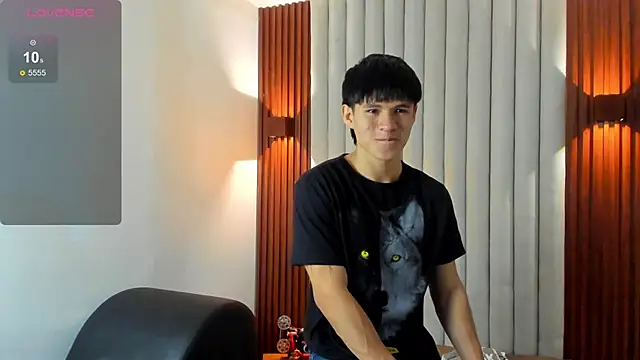 Snapshot of Ryo_kush chatting on 11-23-25, 03:39 Ryo kush online show from 11-23-25, 03:39