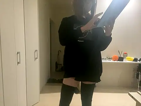 Snapshot of mel__mel chatting on 10-15-25, 05:24 mel mel online show from 10-15-25, 05:24