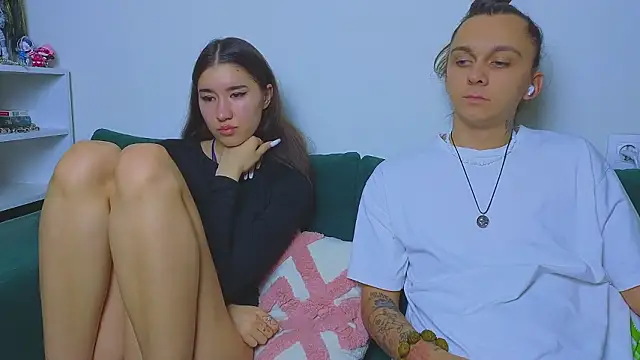 Snapshot of do_u_know_them chatting on 03-13-26, 04:57 do u know them online show from 03-13-26, 04:57