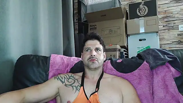 XxBigboybandxX online show from 04-08-26, 02:06