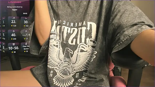 Snapshot of sweetiebunny22 chatting on 01-16-26, 12:31 sweetiebunny22 online show from 01-16-26, 12:31