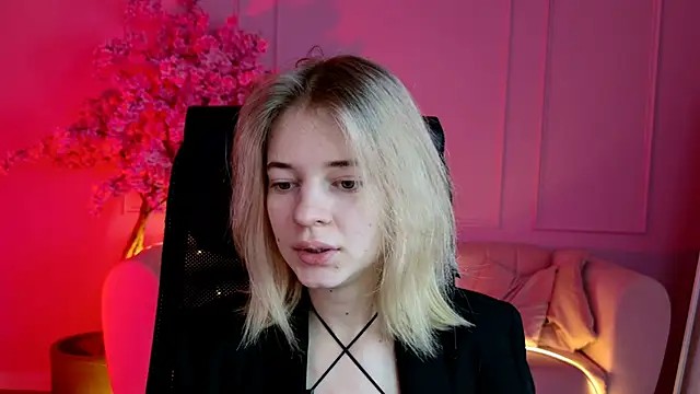 TinaDavil online show from 12-02-25, 09:03