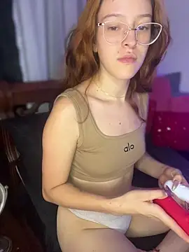 Ginger Foxy online show from 04-22-26, 05:10