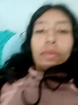 karolinee 66  online show from 12-04-24, 05:16