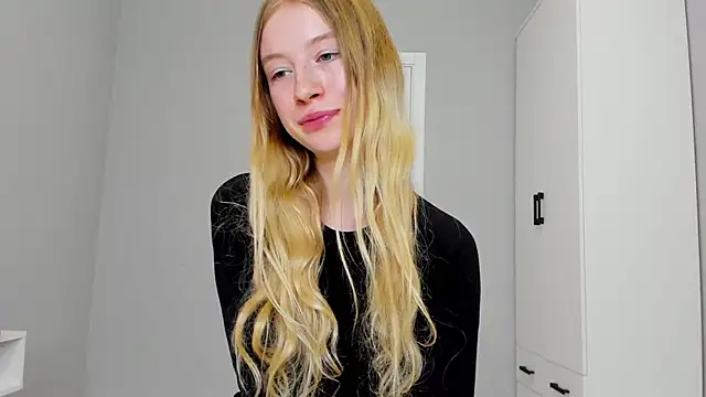 Snapshot of minidivaa_ chatting on 01-22-25, 10:26 minidivaa online show from 01-22-25, 10:26