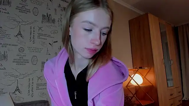 Snapshot of minidivaa_ chatting on 09-29-25, 06:13 minidivaa online show from 09-29-25, 06:13