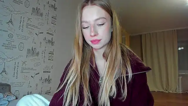 minidivaa  online show from 12-14-25, 08:35