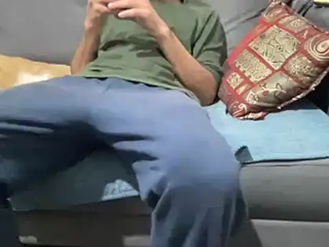 4small4inchlol online show from 12-17-24, 06:20