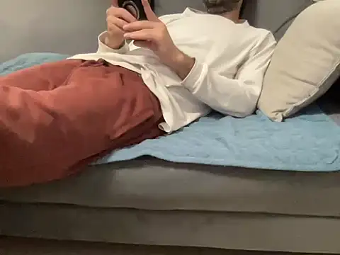 4small4inchlol online show from 11-25-25, 10:10