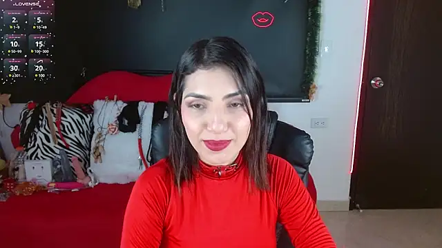 Snapshot of Carolaine69_ chatting on 01-03-25, 01:58 Carolaine69 online show from 01-03-25, 01:58
