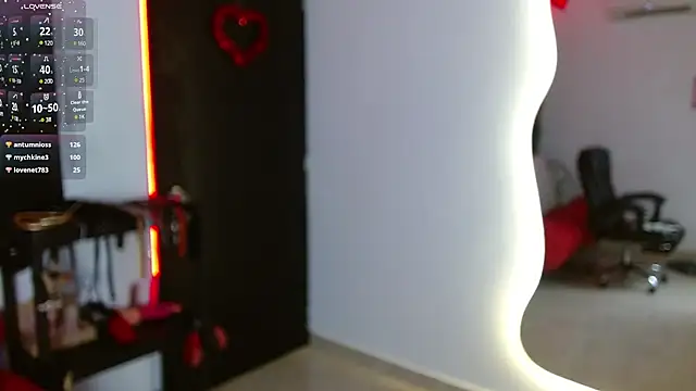 Snapshot of Carolaine69_ chatting on 02-22-25, 05:35 Carolaine69 online show from 02-22-25, 05:35