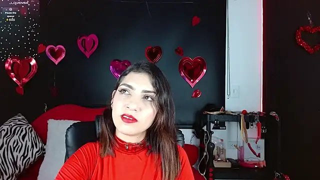 Snapshot of Carolaine69_ chatting on 02-28-25, 01:47 Carolaine69 online show from 02-28-25, 01:47