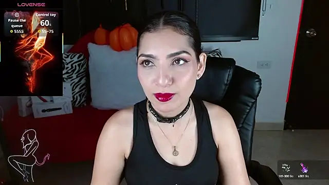 Snapshot of Carolaine69_ chatting on 10-02-25, 01:29 Carolaine69 online show from 10-02-25, 01:29
