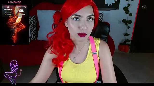 Snapshot of Carolaine69_ chatting on 10-17-25, 02:41 Carolaine69 online show from 10-17-25, 02:41