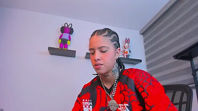 Gangster Girl online show from 11-06-25, 03:29