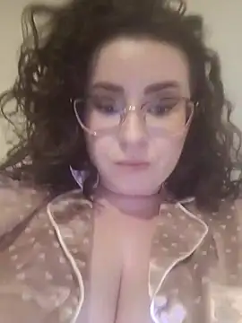 Snapshot of JESSYKA chatting on 01-19-25, 05:07 JESSYKA online show from 01-19-25, 05:07