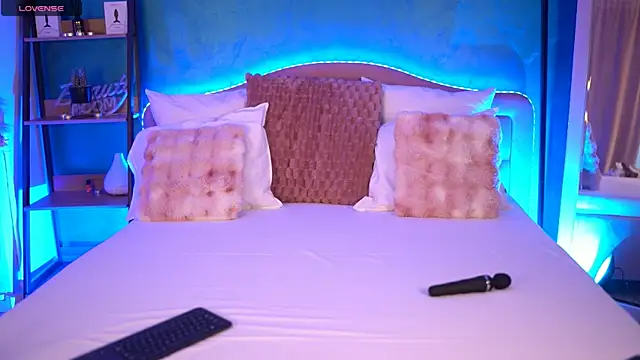 Snapshot of RaisaVawn chatting on 07-03-26, 05:36 RaisaVawn online show from 07-03-26, 05:36