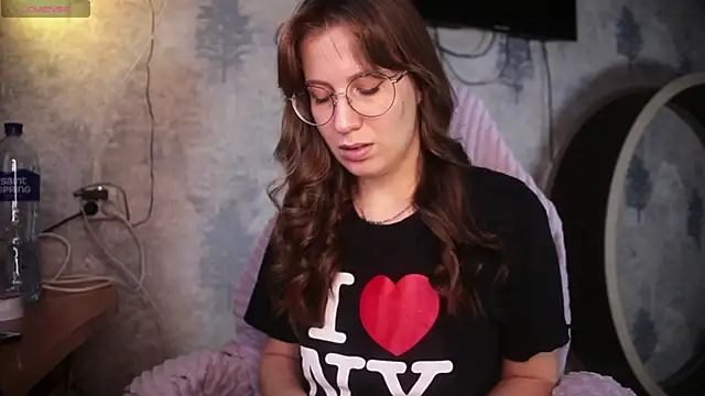 Snapshot of ms_allison_w chatting on 11-19-25, 07:08 ms allison w online show from 11-19-25, 07:08