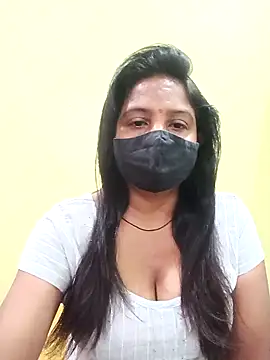 Snapshot of Simran-Simran chatting on 10-07-25, 03:36 Simran-Simran online show from 10-07-25, 03:36