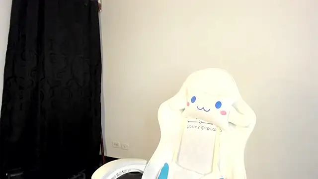 meganthompsonn22 online show from 04-09-26, 09:58