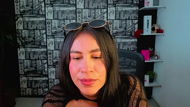 EmiGomez  online show from 06-22-26, 03:25