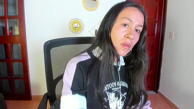 EmiGomez  online show from 07-28-26, 03:02