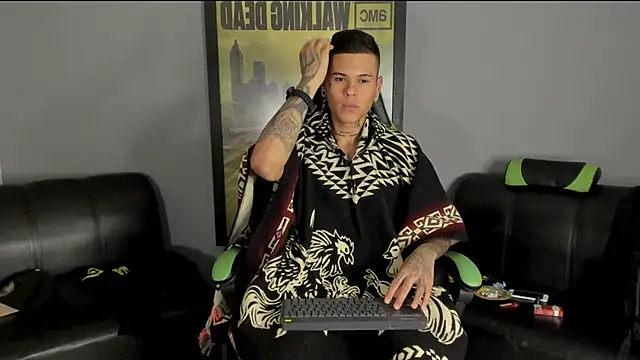 Snapshot of jamesinked_ chatting on 12-23-24, 04:12 jamesinked online show from 12-23-24, 04:12