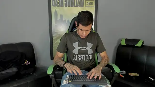 Snapshot of jamesinked_ chatting on 02-12-25, 03:49 jamesinked online show from 02-12-25, 03:49