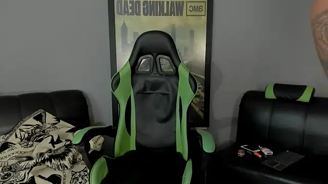 Snapshot of jamesinked_ chatting on 02-18-25, 08:03 jamesinked online show from 02-18-25, 08:03