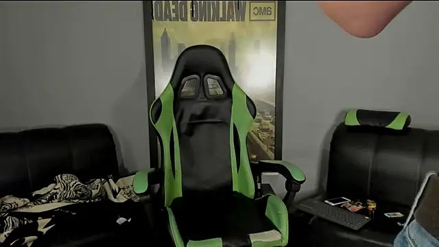 Snapshot of jamesinked_ chatting on 03-01-25, 05:05 jamesinked online show from 03-01-25, 05:05