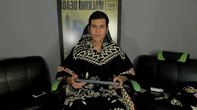 Snapshot of jamesinked_ chatting on 03-09-25, 03:32 jamesinked online show from 03-09-25, 03:32