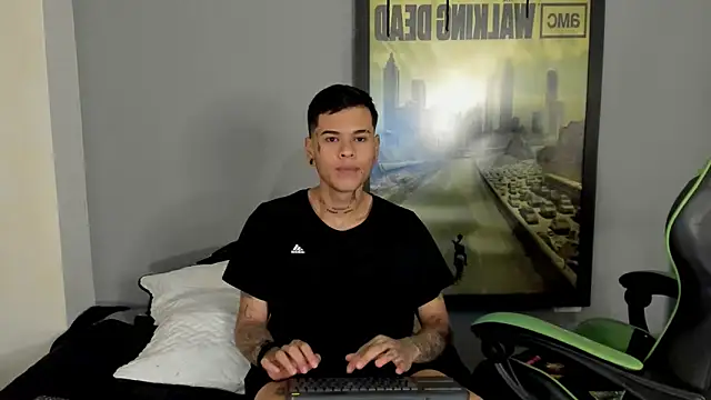 Snapshot of jamesinked_ chatting on 03-12-25, 05:07 jamesinked online show from 03-12-25, 05:07