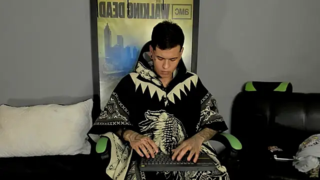 Snapshot of jamesinked_ chatting on 03-19-25, 03:52 jamesinked online show from 03-19-25, 03:52