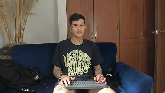 jamesinked  online show from 11-25-25, 04:01