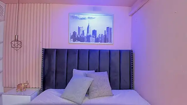 viiolett lee online show from 03-22-25, 08:15