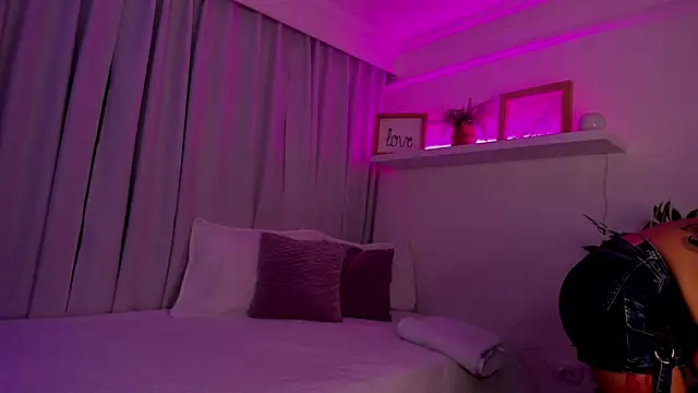 susyy7 online show from 11-03-25, 07:37