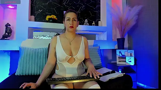 Snapshot of Cinthya_mjs chatting on 01-16-26, 01:59 Cinthya mjs online show from 01-16-26, 01:59