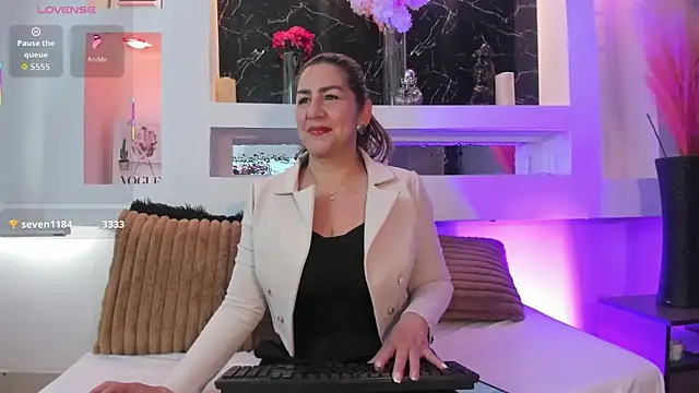Snapshot of Cinthya_mjs chatting on 05-01-26, 12:21 Cinthya mjs online show from 05-01-26, 12:21