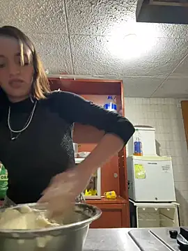 Snapshot of Melody_Ds chatting on 12-31-24, 03:23 Melody Ds online show from 12-31-24, 03:23