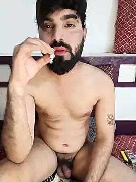 Snapshot of Chris_Strokes_69 chatting on 12-20-24, 11:00 Chris Strokes 69 online show from 12-20-24, 11:00