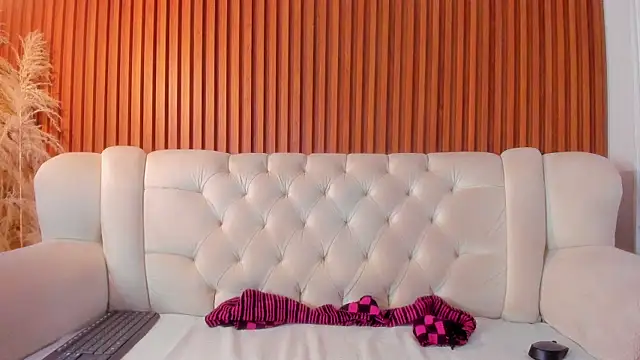 Snapshot of RosarioCruzz chatting on 07-03-26, 12:00 RosarioCruzz online show from 07-03-26, 12:00