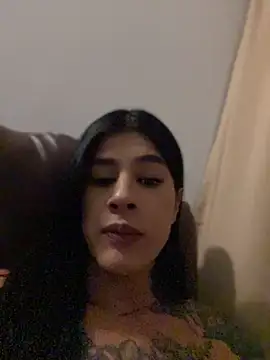 Snapshot of daniigarcia chatting on 05-12-26, 12:52 daniigarcia online show from 05-12-26, 12:52