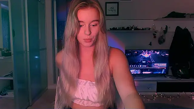 Snapshot of Eva_Jaya chatting on 09-20-25, 11:11 Eva Jaya online show from 09-20-25, 11:11