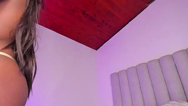Snapshot of briannajackson_ chatting on 01-15-25, 06:19 briannajackson online show from 01-15-25, 06:19