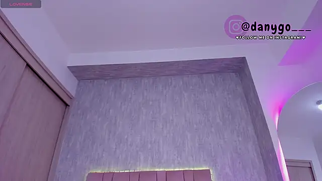 ZarianaEvanz online show from 03-16-25, 09:37