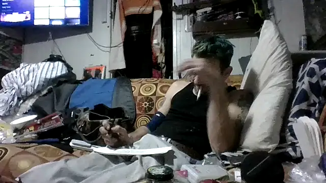 Snapshot of gettinit2wice chatting on 06-05-26, 02:29 gettinit2wice online show from 06-05-26, 02:29