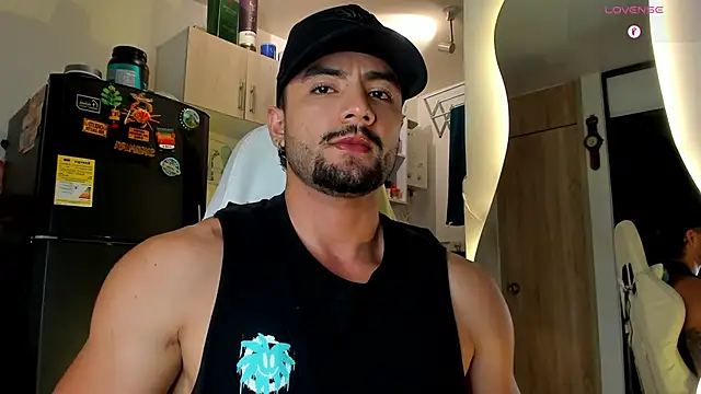 Snapshot of Jaxxon_ chatting on 03-19-25, 12:37 Jaxxon online show from 03-19-25, 12:37