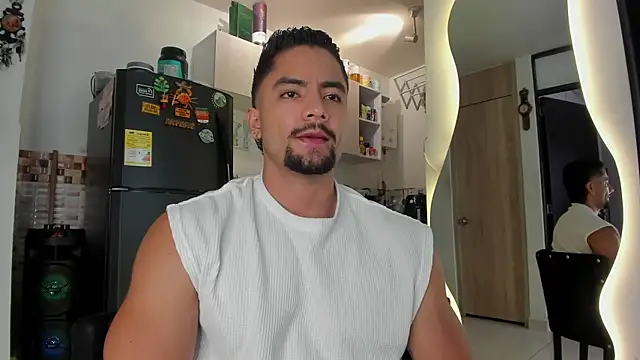 Snapshot of Jaxxon_ chatting on 03-20-25, 03:47 Jaxxon online show from 03-20-25, 03:47